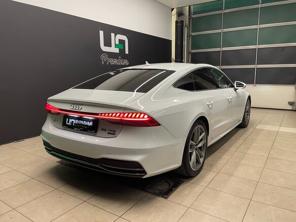 2020 Audi A7 55 TFSI II (4K), белый, 5200000 рублей - вид 7