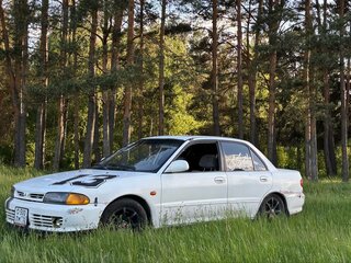 1994 Mitsubishi Lancer VI, белый, 200000 рублей, вид 1