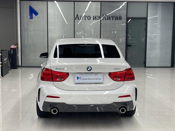 2023 BMW 1 серии 120i III (F52) Рестайлинг, белый, 1818000 рублей - вид 4