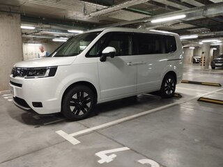 2022 Honda Stepwgn VI, белый, 3650000 рублей, вид 1