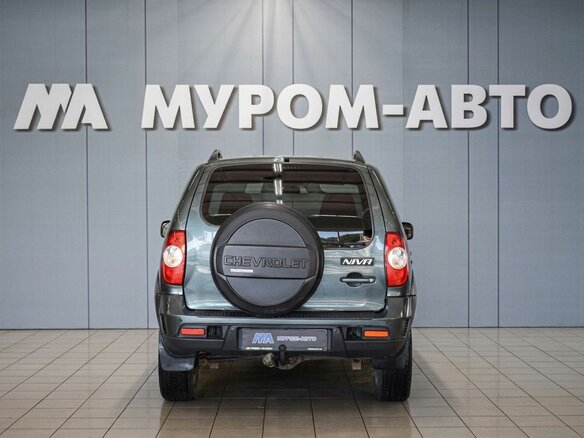 2020 Lada (ВАЗ) Niva, серебристый, 960000 рублей - вид 2