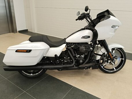 2025 Harley-Davidson Road Glide, белый, 3615000 рублей, вид 1