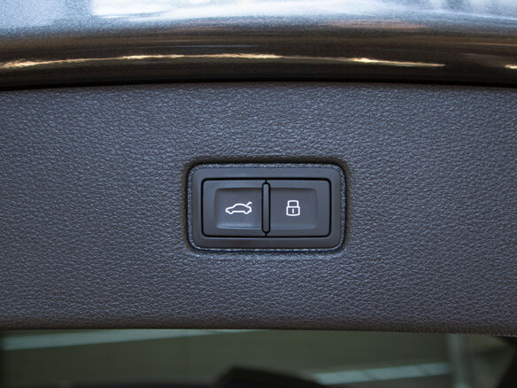2026 Audi Q7 45 TFSI II (4M) Рестайлинг 2, серый, 9520000 рублей - вид 34