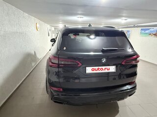 2019 BMW X5 30d IV (G05/G18), чёрный, 6900000 рублей, вид 4