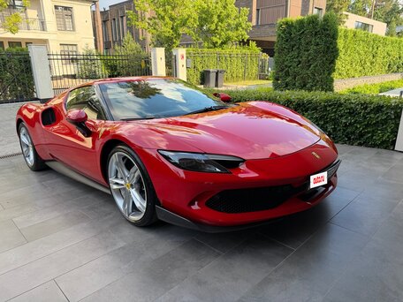 2022 Ferrari 296 GTB, красный, 24900000 рублей, вид 3