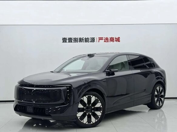 2026 Audi E7X, чёрный, 10250032 рублей