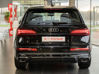 2026 Audi Q7 45 TFSI II (4M) Рестайлинг 2, чёрный, 11690000 рублей, вид 5