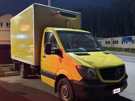 2018 Mercedes-Benz Sprinter, жёлтый, 1600000 рублей, вид 2