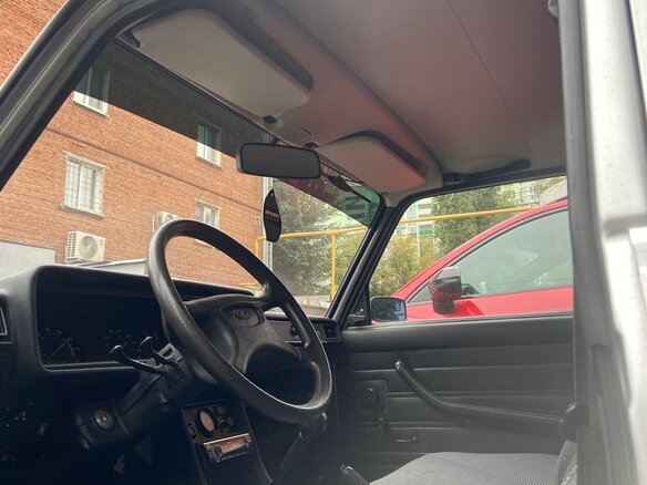 2010 Lada (ВАЗ) 2107, серебристый, 230000 рублей - вид 5