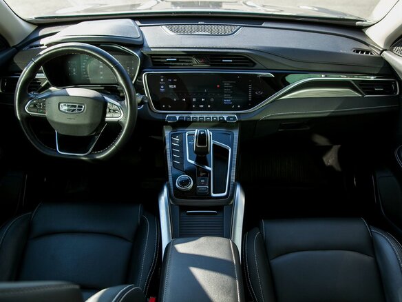 2022 Geely Atlas Pro, серый, 1830000 рублей - вид 14