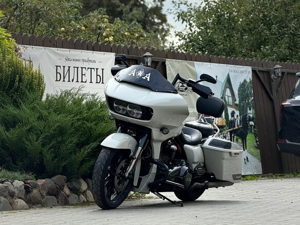 2020 Harley-Davidson CVO Road Glide, серый, 2775000 рублей - вид 10