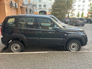 2023 Lada (ВАЗ) Niva Travel I, зелёный, 850000 рублей, вид 2