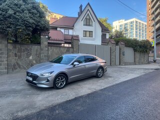 2020 Hyundai Sonata VIII (DN8), серый, 2350000 рублей, вид 4