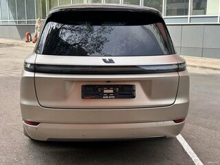 2025 Li Auto (Lixiang) L9 52.3 kWh I Рестайлинг, золотистый, 8400000 рублей, вид 5
