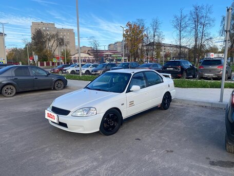 1999 Honda Civic VI Рестайлинг, белый, 450000 рублей, вид 1
