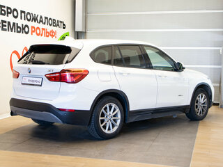 2015 BMW X1 18d xDrive II (F48), белый, 2300000 рублей, вид 4
