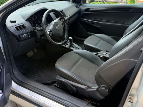 2009 Opel Astra GTC H Рестайлинг, серебристый, 350000 рублей, вид 5