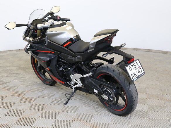 2025 CFMoto 450SR, чёрный - вид 6