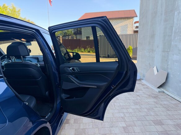 2019 BMW X5 30d IV (G05/G18), синий, 6199000 рублей - вид 27
