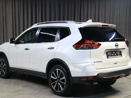 2020 Nissan X-Trail III Рестайлинг, белый, 1949000 рублей, вид 4