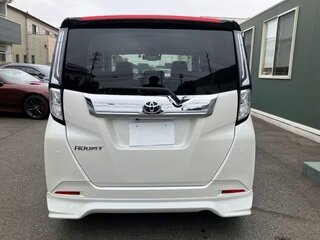 2023 Toyota Roomy I Рестайлинг, белый, 875000 рублей, вид 3
