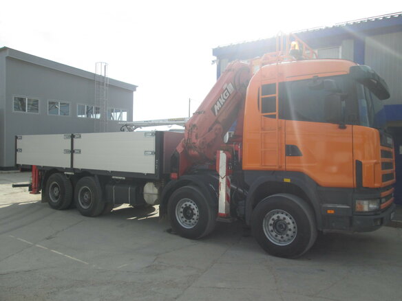 2001 Scania R-Series, оранжевый, 12300000 рублей