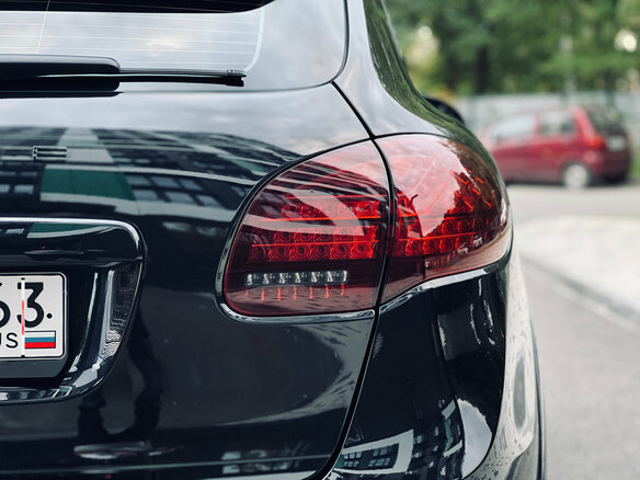 2011 Porsche Cayenne S II (958), чёрный, 2070000 рублей - вид 12