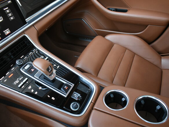 2018 Porsche Panamera Turbo II, фиолетовый, 7450000 рублей - вид 18