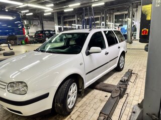 2000 Volkswagen Golf IV, белый, 320000 рублей, вид 2