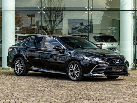 2021 Toyota Camry VIII (XV70) Рестайлинг, чёрный, 2795000 рублей, вид 3
