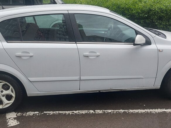 2009 Opel Astra H Рестайлинг, белый, 350000 рублей - вид 3