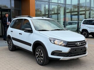 2026 Lada (ВАЗ) Granta Cross I Рестайлинг, белый, 1205000 рублей, вид 4