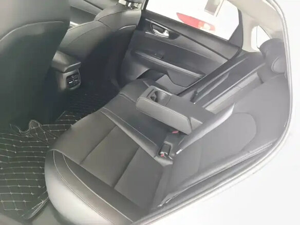 2021 Kia K3 II (China Market), белый, 1418000 рублей - вид 17