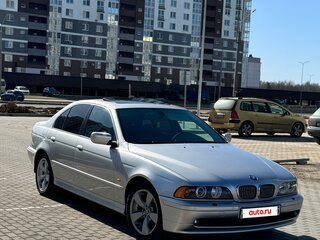 2003 BMW 5 серии 525d IV (E39) Рестайлинг, серебристый, 1300000 рублей, вид 2