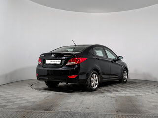 2013 Hyundai Solaris I, чёрный, 675000 рублей, вид 5