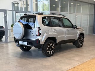 2026 Lada (ВАЗ) Niva Travel I Рестайлинг, серебристый, 1789000 рублей, вид 4