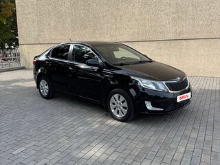 2013 Kia Rio 4-speed III, чёрный, 830000 рублей, вид 3