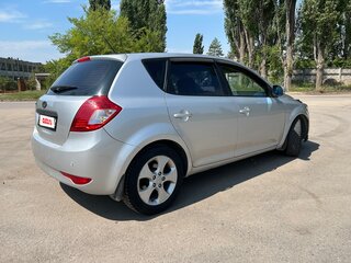2010 Kia Ceed I Рестайлинг, серебристый, 595000 рублей, вид 4