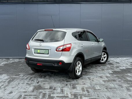 2013 Nissan Qashqai I Рестайлинг, серый, 1145000 рублей, вид 2