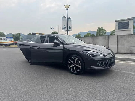 2025 Volkswagen Lamando L II, чёрный, 1520000 рублей, вид 4