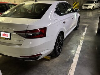 2025 Skoda Superb III Рестайлинг, белый, 3420000 рублей, вид 4
