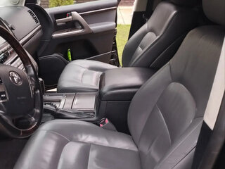2009 Toyota Land Cruiser 200 Series, чёрный, 2600000 рублей, вид 4