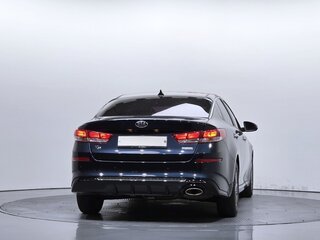 2019 Kia K5 II, синий, 1490023 рублей, вид 4