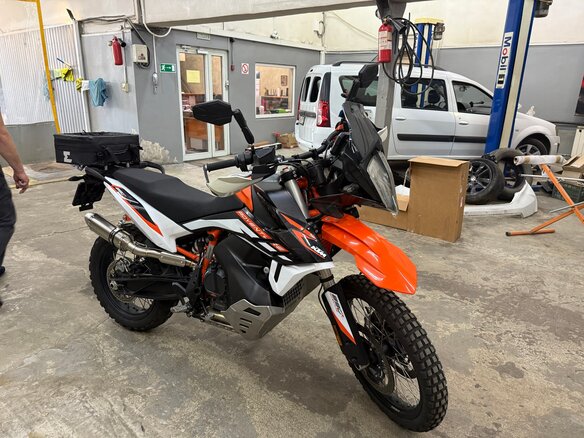 2021 KTM 890 Adventure R, оранжевый, 1170000 рублей - вид 18