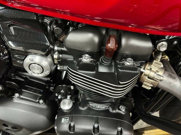 2022 Triumph Speed Twin, красный, 1250000 рублей - вид 24