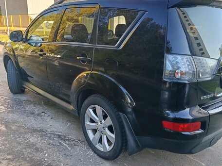 2011 Mitsubishi Outlander II Рестайлинг, чёрный, 1150000 рублей, вид 3