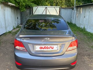 2013 Hyundai Solaris I, серый, 780000 рублей, вид 4