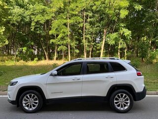 2020 Jeep Cherokee V (KL) Рестайлинг, белый, 1990023 рублей, вид 5