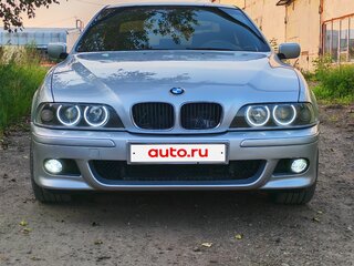 2003 BMW 5 серии 525i IV (E39) Рестайлинг, серебристый, 700000 рублей, вид 3