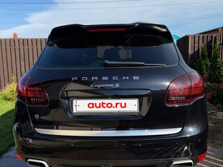 2013 Porsche Cayenne S II (958), чёрный, 2050000 рублей, вид 2